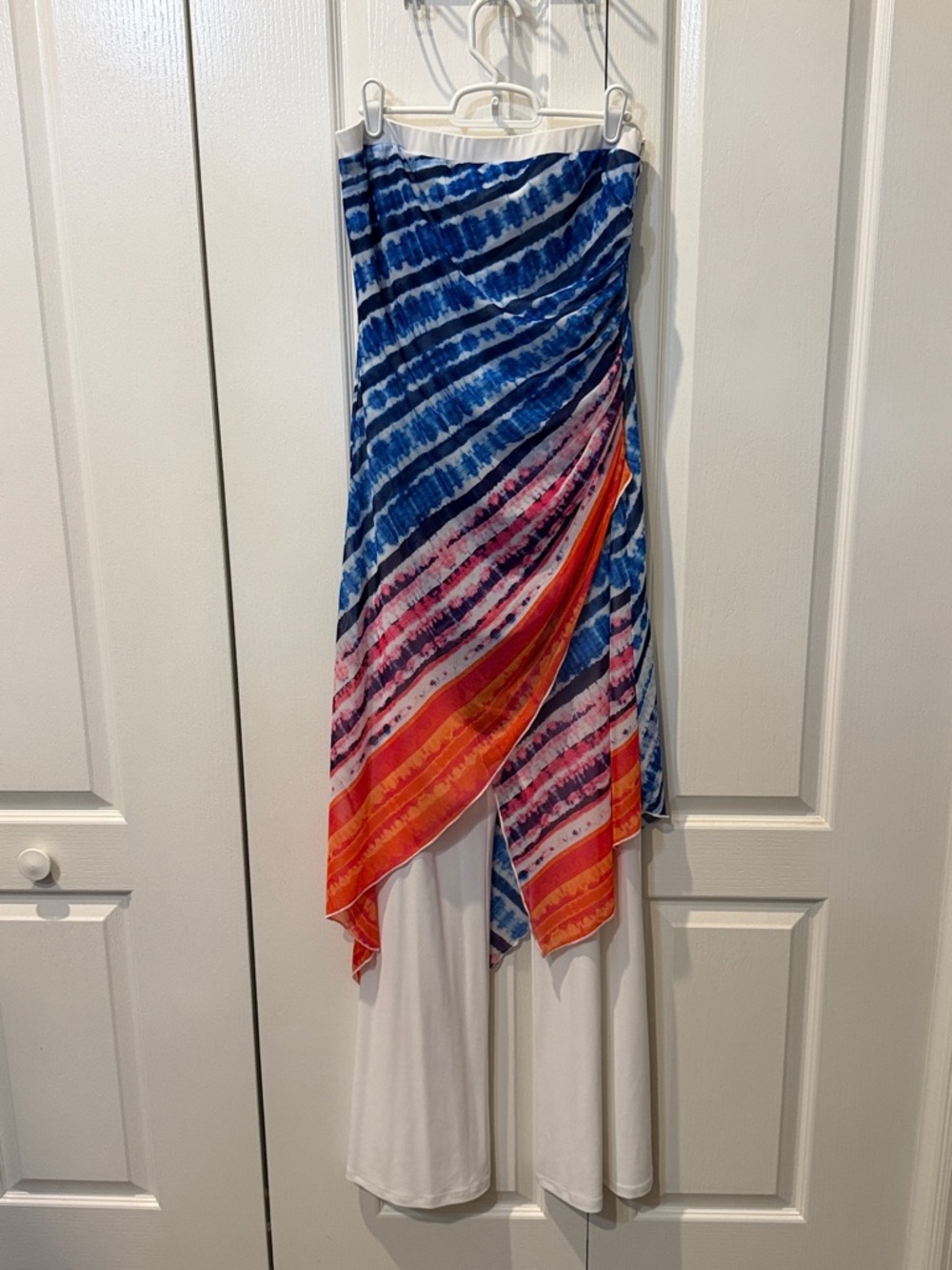 NWOT Joseph Ribkoff White and Blue Tie-Dye Strapless Jumpsuit size 6